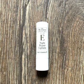 荷蘭花園 De Tuinen Night Repair Lip Balm 維他命e 夜間修復護唇膏 新品