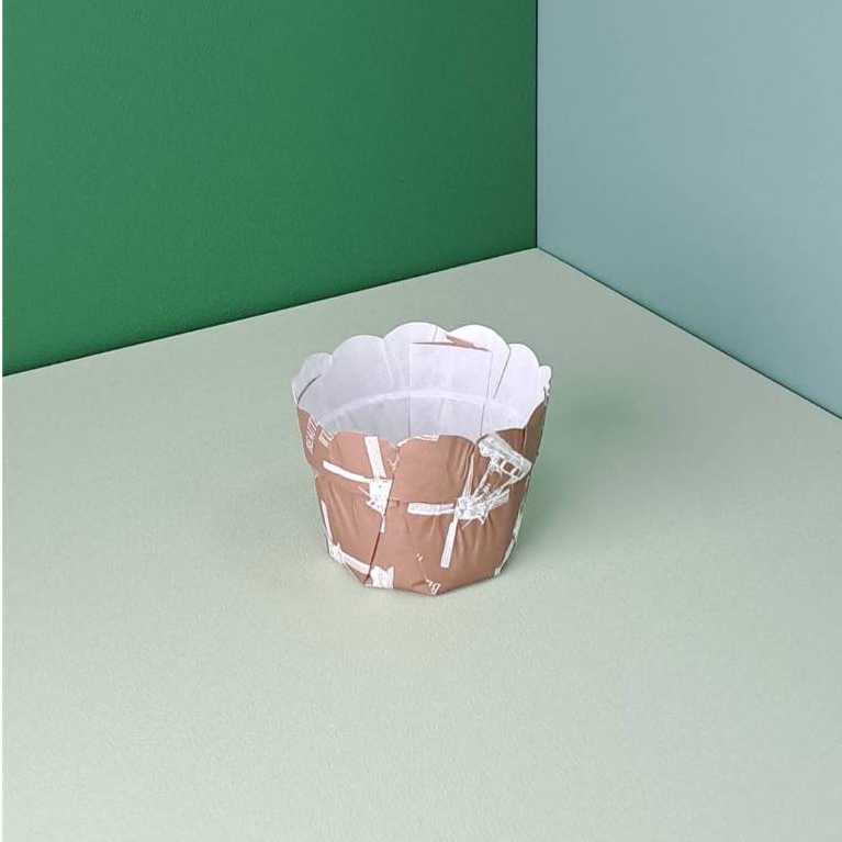 【烘焙用具】日本製 花口烘烤紙杯 風車圖案-咖啡 杯子蛋糕 蛋糕杯 可超取