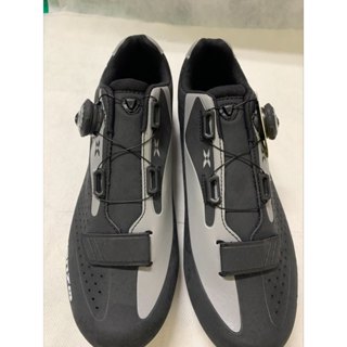 Venzo 自行車公路自行車卡鞋 高品質台灣製造 黑灰色