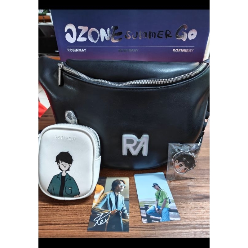 RM X OZONE SUMMER GO 夢特胸包限定版(L)+煥鈞零錢包+兩張小卡+一個鑰匙圈