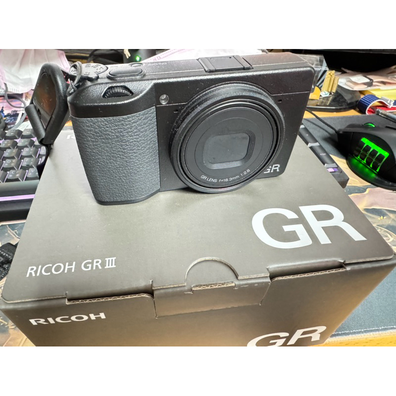 [二手］9.9成新 RICOH 理光 GR III 大滿配 街拍神機 GR3 數位相機 隨身機 保固內平輸