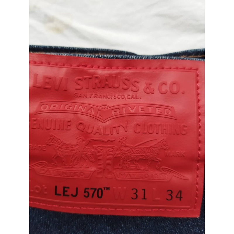 Levi's LEJ 570 牛仔褲，W 31，L 34