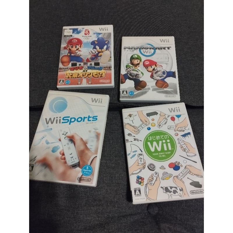 wii遊戲，共有4片遊戲，瑪莉歐賽車等。