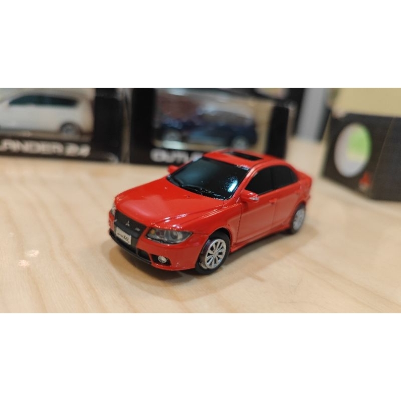 Mitsubishi Lancer fortis 原廠模型車，紅色1：43,三菱模型車，lancer io