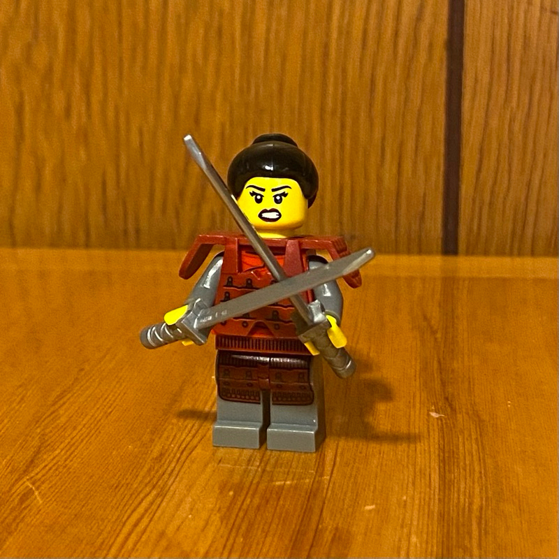 樂高 LEGO 71008 第13代 人偶包 12號 女武士 私訊折價