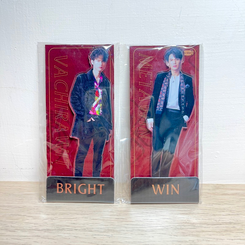 Bright / Win F4立牌set