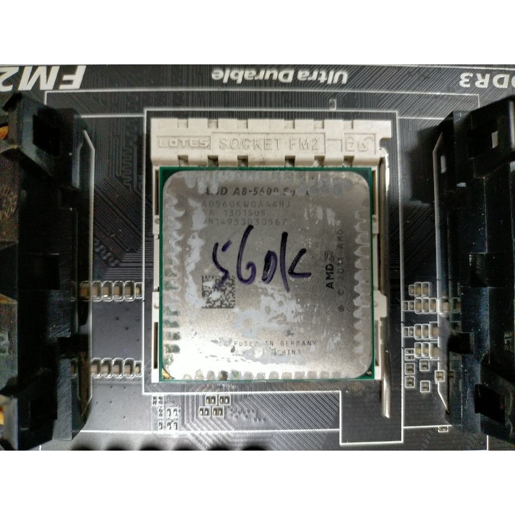 C.AMD CPU-904-pin A8-5600K AD560KWOA44HJ 64 bit 100瓦 直購價120