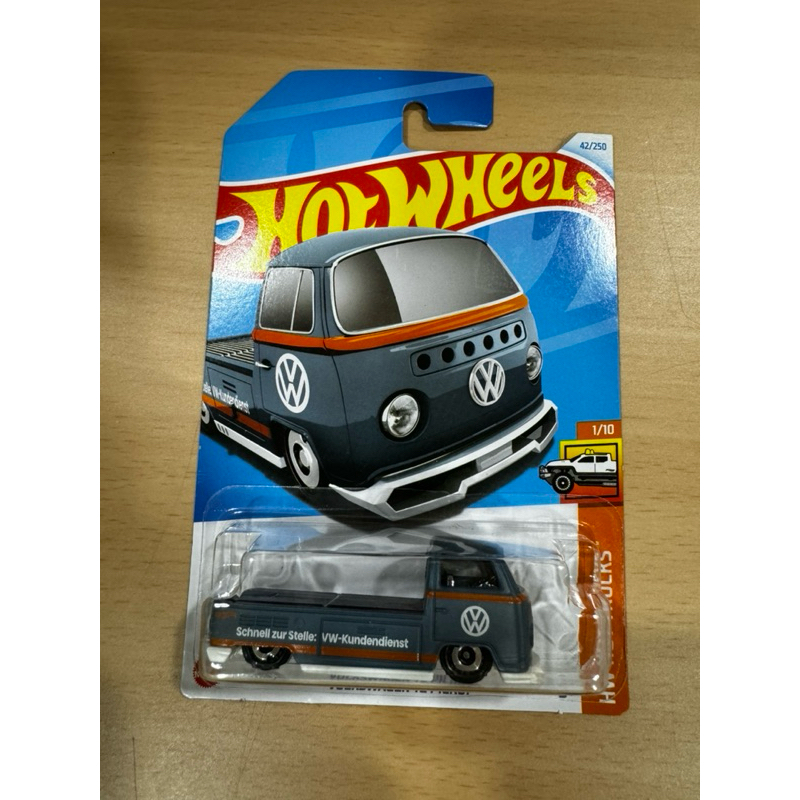 Boss 拍賣 Hotwheels 1/64 VW T2 Pickup