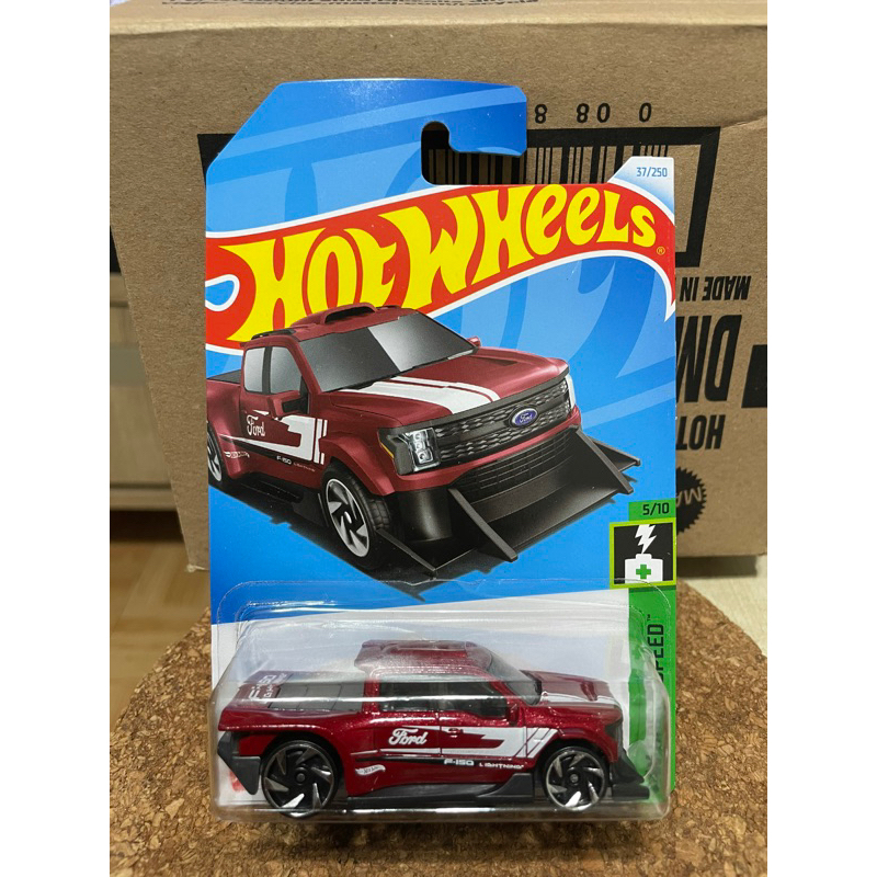 Hot Wheels 風火輪 福特 貨卡 FORD F-150 LIGHTNING CUSTOM