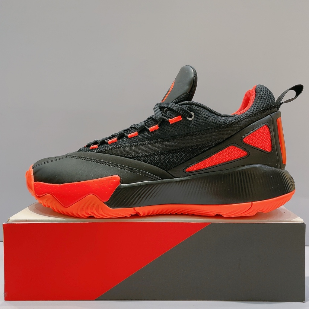 adidas DAME CERTIFIED 2 男生 黑紅色 舒適 透氣 運動 籃球鞋 IE7791