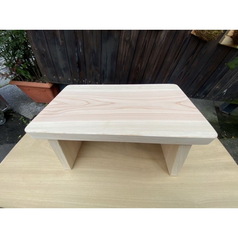 大溪老師傅隼頭製作 日本檜木板凳 小椅子 味道清香  板材厚度2.5公分 長38公分寬21.5公分高21公分