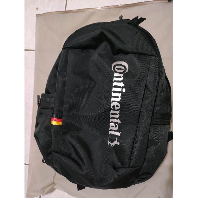 Continental德國馬牌輪胎-秘銀黑探索者背包（全新未使用）