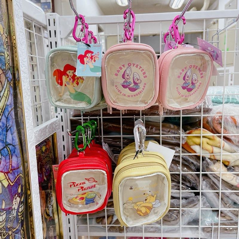 ☞ 現貨優惠 迪士尼 愛麗絲 牡蠣寶寶 牡蠣 紫色 牡蠣寶 oysters 收納 登山扣 透明包 正版 商店 日本