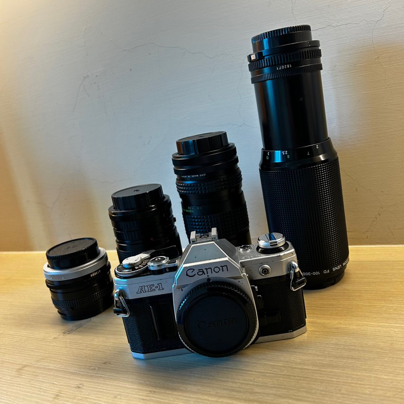 (損壞品) 日本製 佳能CANON AE1 AE-1 零件 創作 古董 底片相機 單眼鏡頭 道具 擺飾 電影 場景 大砲