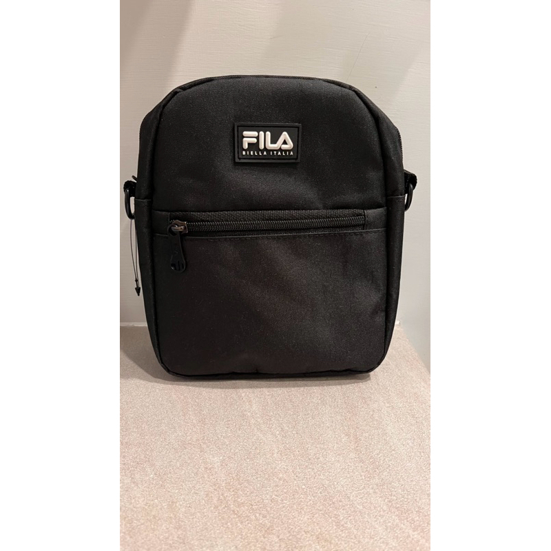 FILA黑色斜背包/小包包