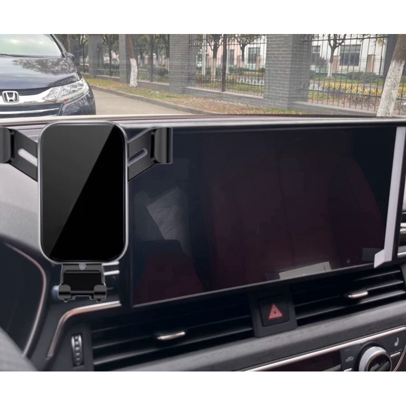 [台灣現貨］ AUDI A5 21-24年式 中控螢幕10.1吋專用手機架 螢幕框手機架  ⭕️重力夾電動夾/磁吸手機架