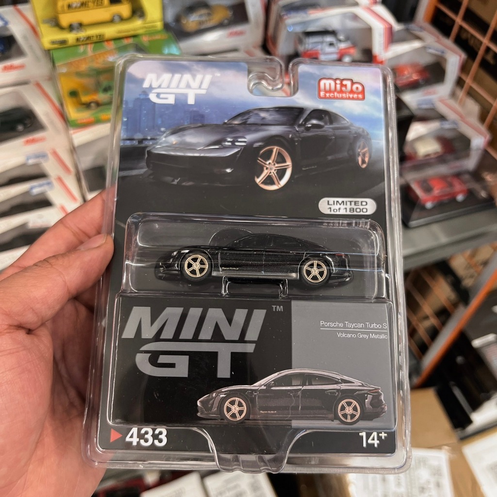 (小賈車庫) 1/64 Mini gt #433 Porsche taycan 黑色