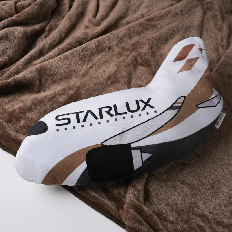 starlux 星宇航空 抱枕毯2.0 棕米色