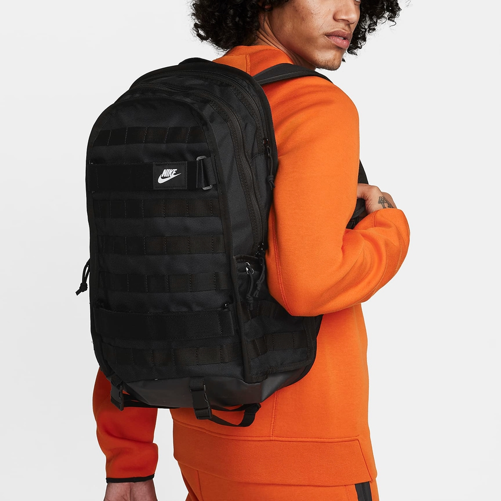 NIKE大容量 後背包 15吋筆電包 運動後背包 雙肩後背包  旅遊包 出國 休閒 登山包 黑 FD7544010