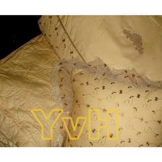 =YvH=MsQ Lace 鵝黃小繡花 蕾絲刺繡花+精梳純棉 雙人鋪棉床罩組 超浪漫 台灣製造