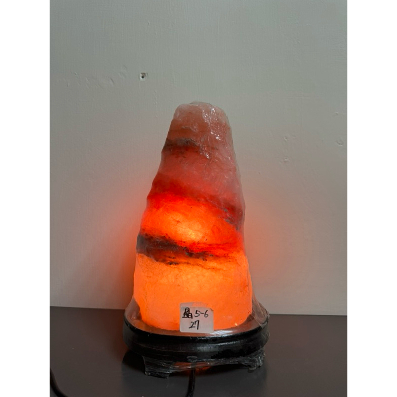 獨特三色老礦鹽燈 5-6kg 鴿血 晶化 玫瑰 三礦結合 一種特殊罕見的鹽礦 內行家收藏品