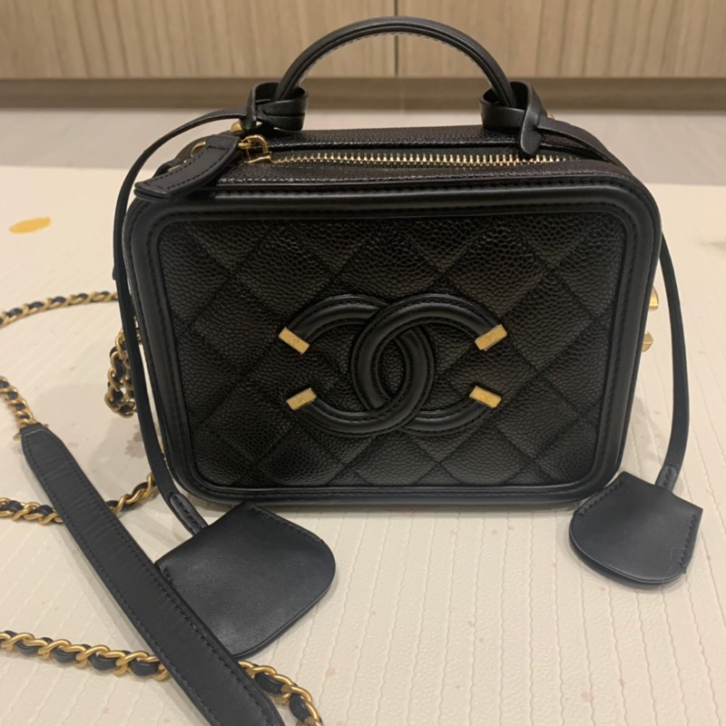 全新 Chanel vanity case 17公分 黑金 香奈兒盒子