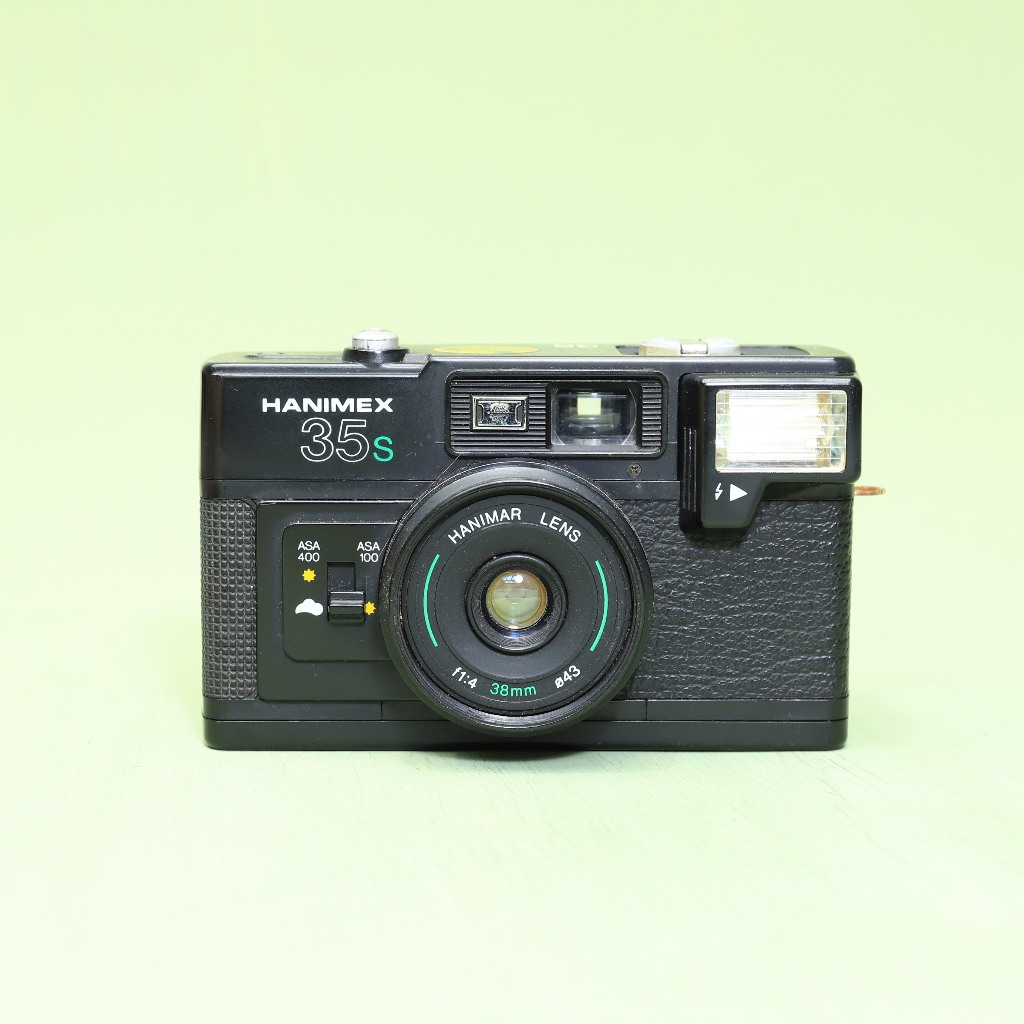 【Polaroid雜貨店】♞ 135  底片 塑膠 玩具 傻瓜 Hello Kitty Lomo 相機