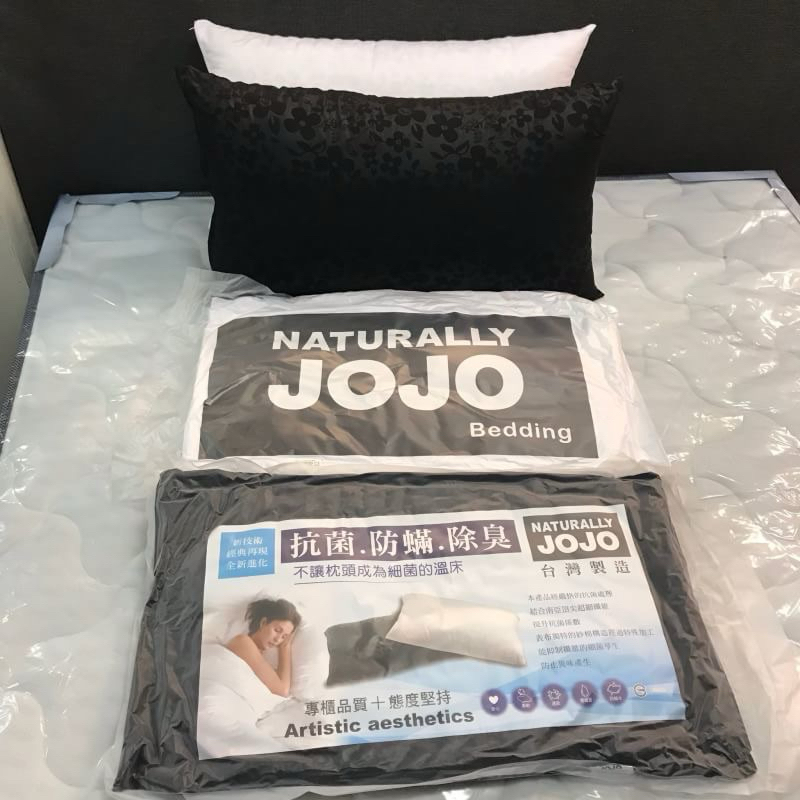 JOJO 百貨專櫃 黑色 白色 枕頭 現貨 可加購天絲枕頭套