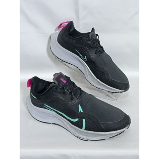 NIKE AIR ZOOM 慢跑鞋（女）