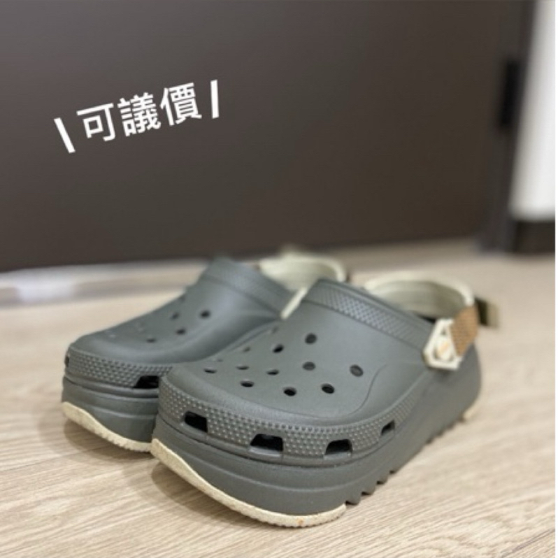 Crocs卡駱馳 (中性鞋) Hiker經典獵戶克駱格-208365-3J5 橄欖綠 流行洞洞鞋 厚底鞋 9成新 二手鞋