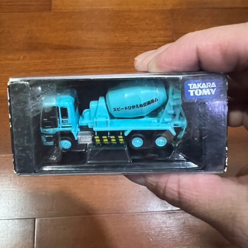 Tomica 水泥車 TL-0114 TL0114 Isuzu gigs modern (UBE) 未拆封 狀況如圖