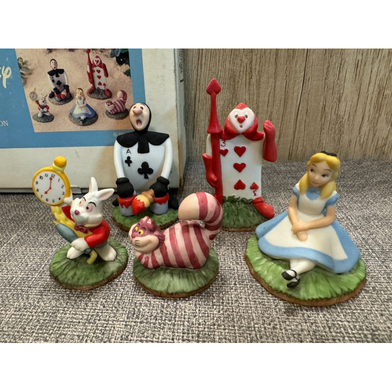 絕版 愛麗絲夢遊仙境 妙貓 撲克牌人 時間兔 陶器 擺飾公仔