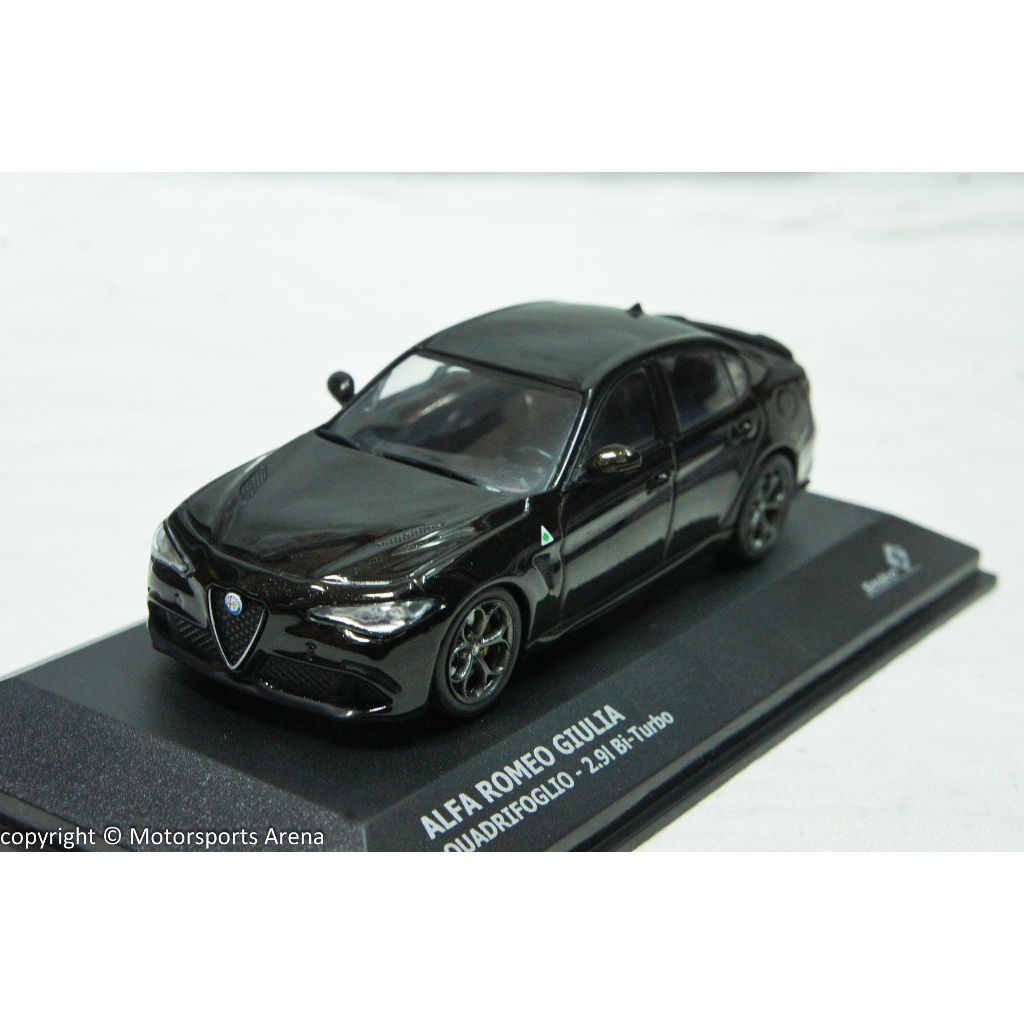 【現貨特價】1:43 Solido Alfa Romeo Giulia Quadrifoglio 2019 藍色/黑色