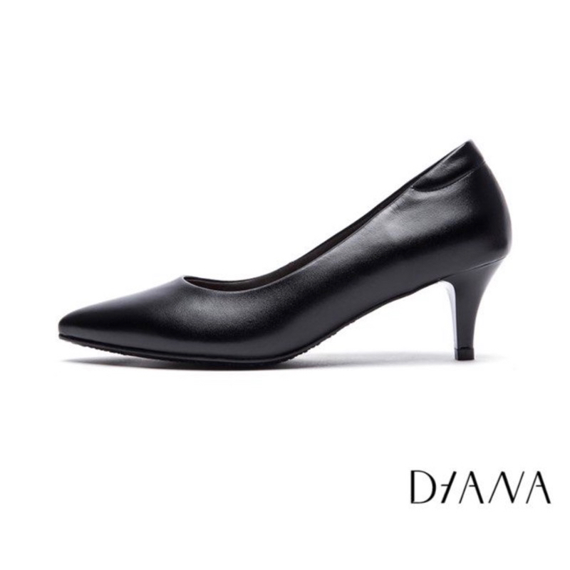 Diana 輕彈OL舒適6公分尖頭制鞋-漫步 雲端布朗尼美人款-消光黑(24.5)
