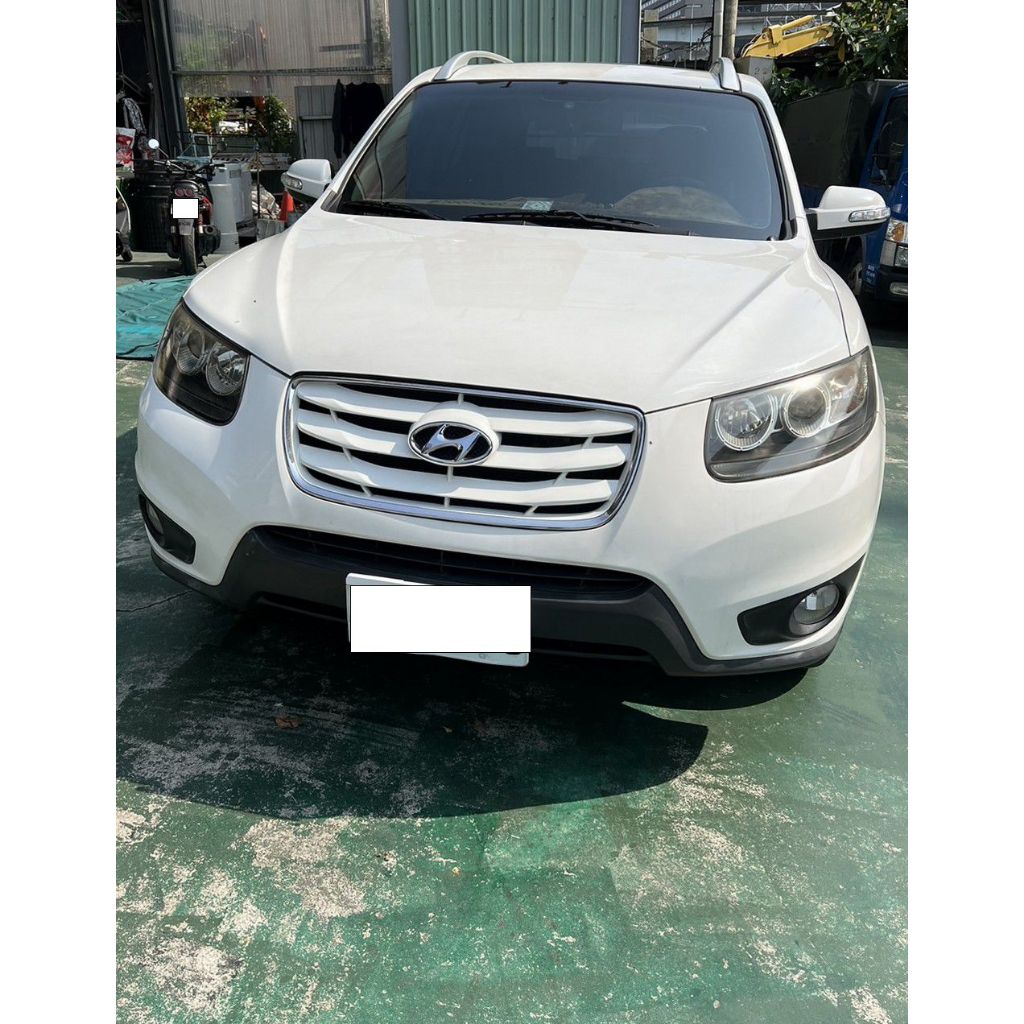 2011年現代Hyundai Santa Fe 2.2 eV柴油7人座休旅車