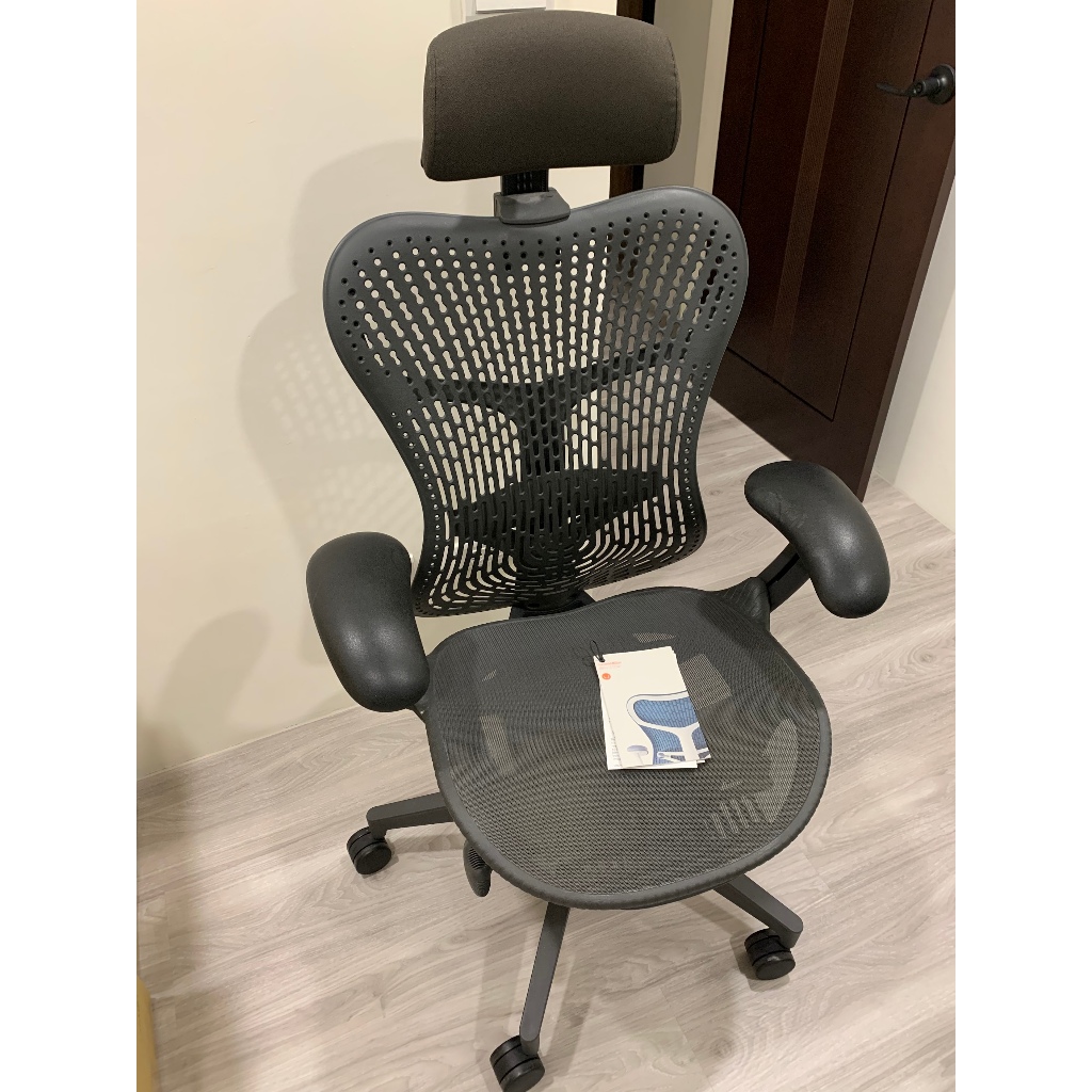 Herman Miller Mirra 2 基本款 黑色 人體工學椅 含頭枕