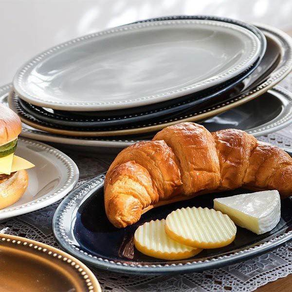 法式 點點 光澤 橢圓盤 素色 釉面 美濃燒 餐盤 磁器 日本製 瓷盤 純色 北歐 麵盤 平盤 深盤 早午餐盤
