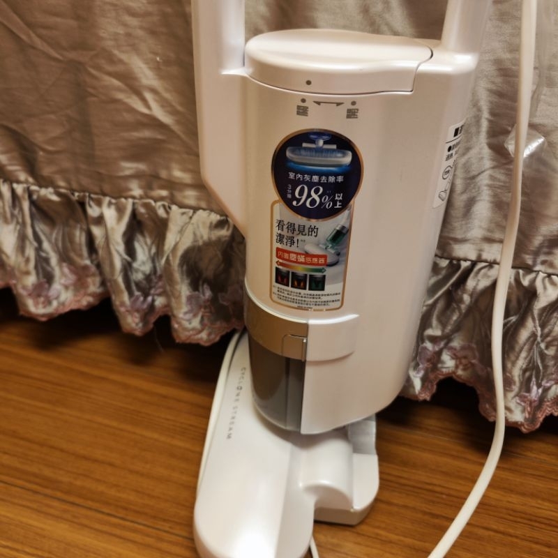 過敏人的居家清潔好幫手-實測日本賣到缺貨的IRIS大拍智能除螨機雙氣旋智能除蟎吸塵器