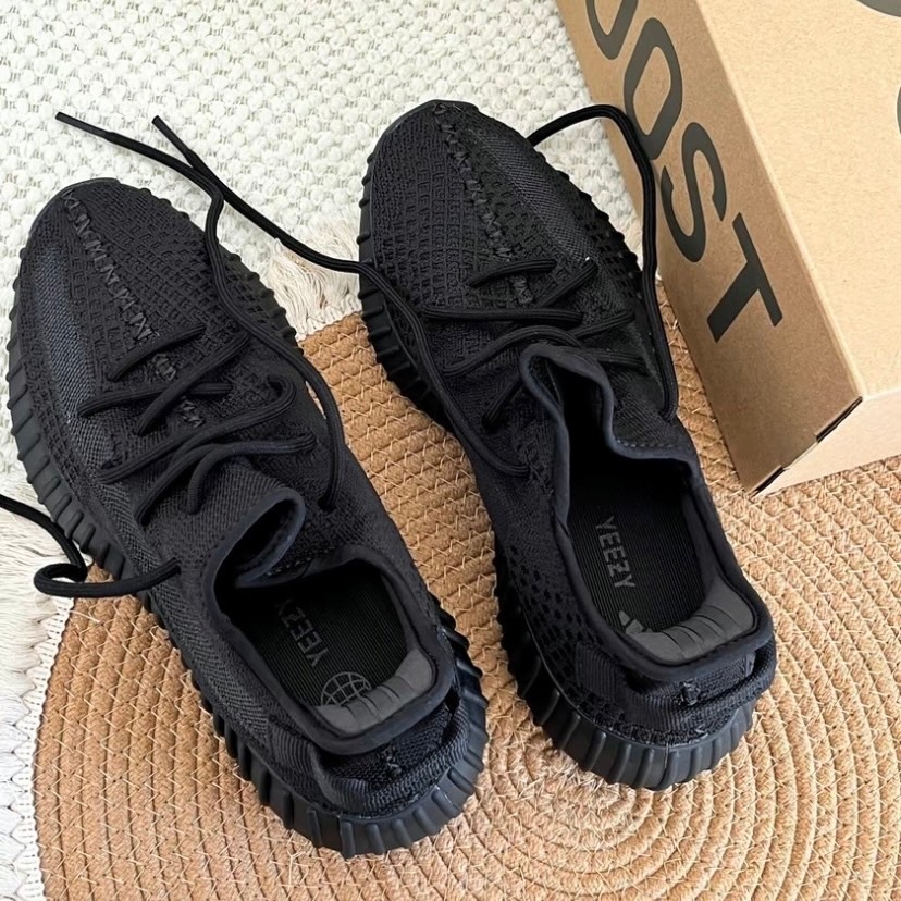 調 Adidas Yeezy Boost 350 V2 全黑 黑武士 黑魂 黑瑪瑙 側邊透明 休閒鞋 HQ4540