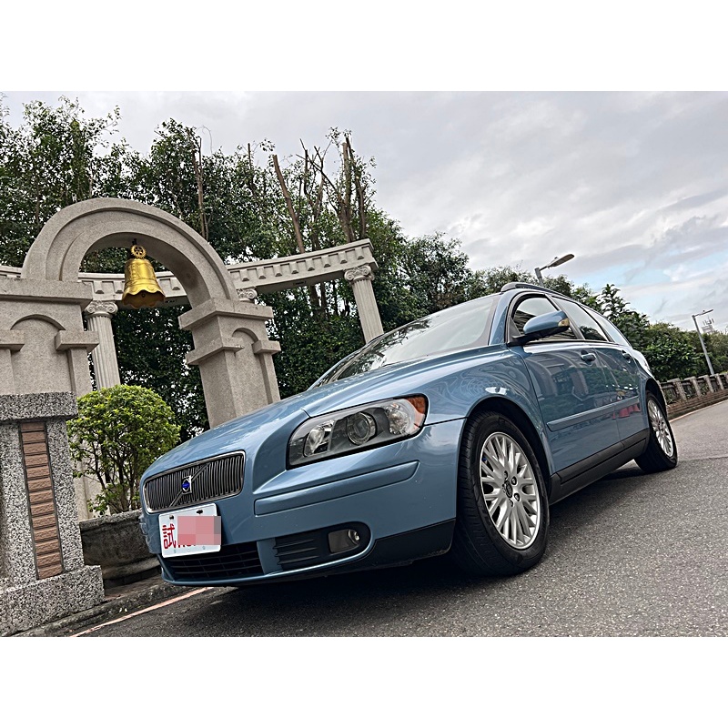 2004 VOLVO V50 旅行車 天窗.恆溫.定速 原鈑件實車實價