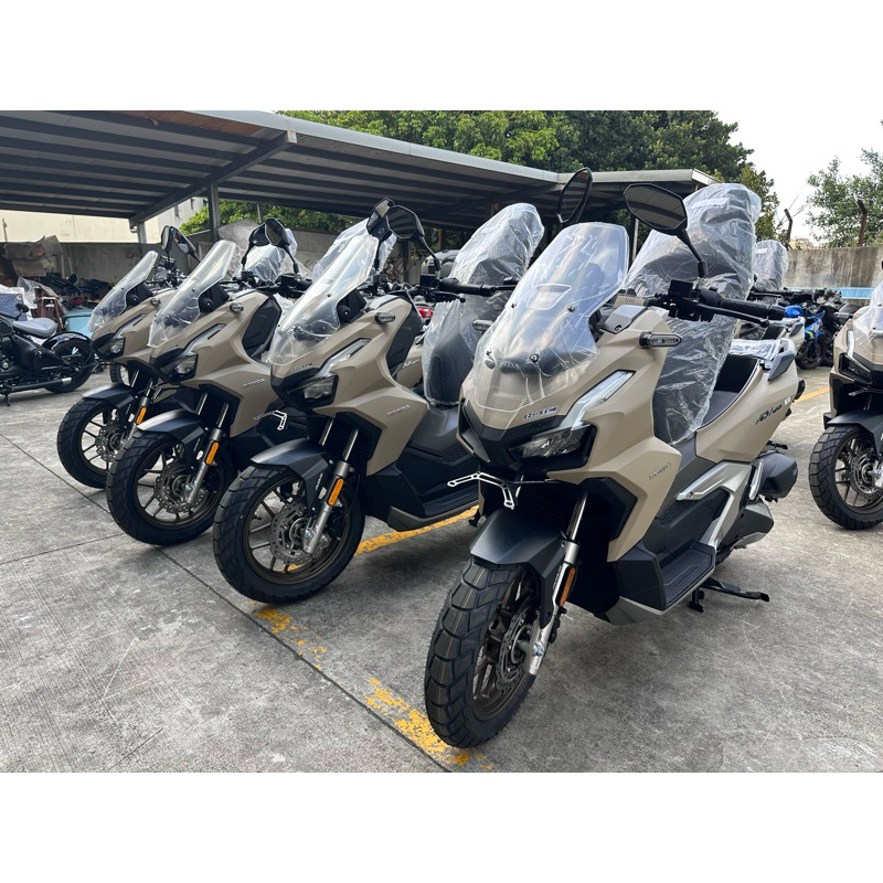 《榮立國際》沙漠色 2024 HONDA ADV160