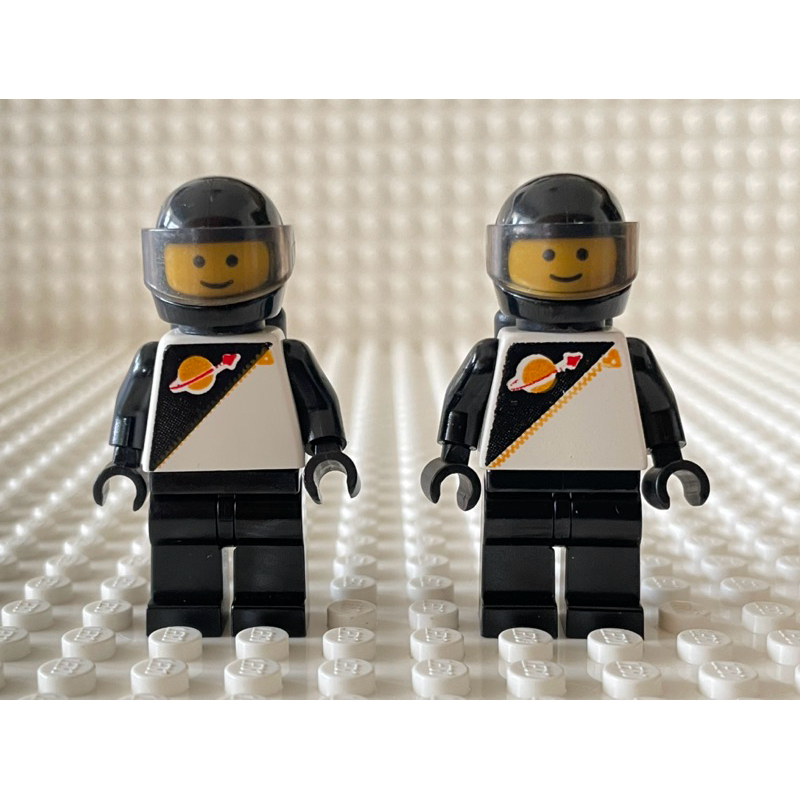 LEGO樂高 二手 絕版 太空系列  6703 黑色太空人 斜紋