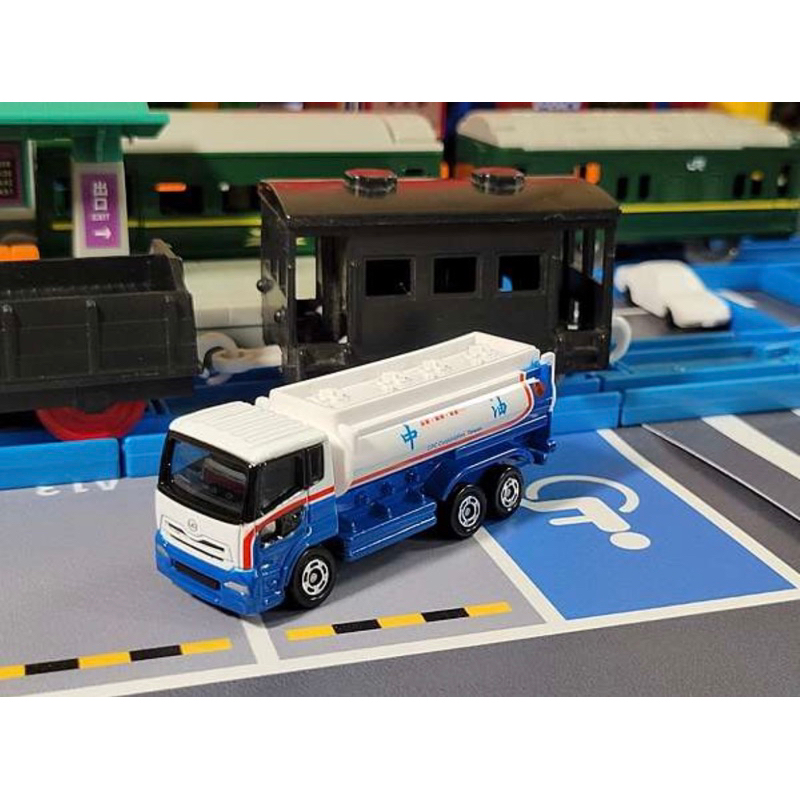 「現貨」TOMICA UD TRUCKS QUON CPC TANK LORRY 台灣中油 油罐車