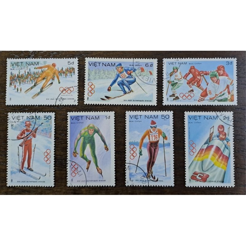 越南郵票第14屆冬季奧運運動郵票越野滑雪冰球滑雪射擊郵票1984年1月30日發行特價