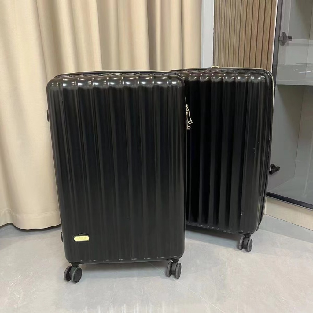 行李箱 旅行箱 登機箱 密碼箱 拉桿箱 24吋行李箱 26吋行李箱 純PC 靜音 萬向輪 高顏值 結實 耐用耐磨耐摔