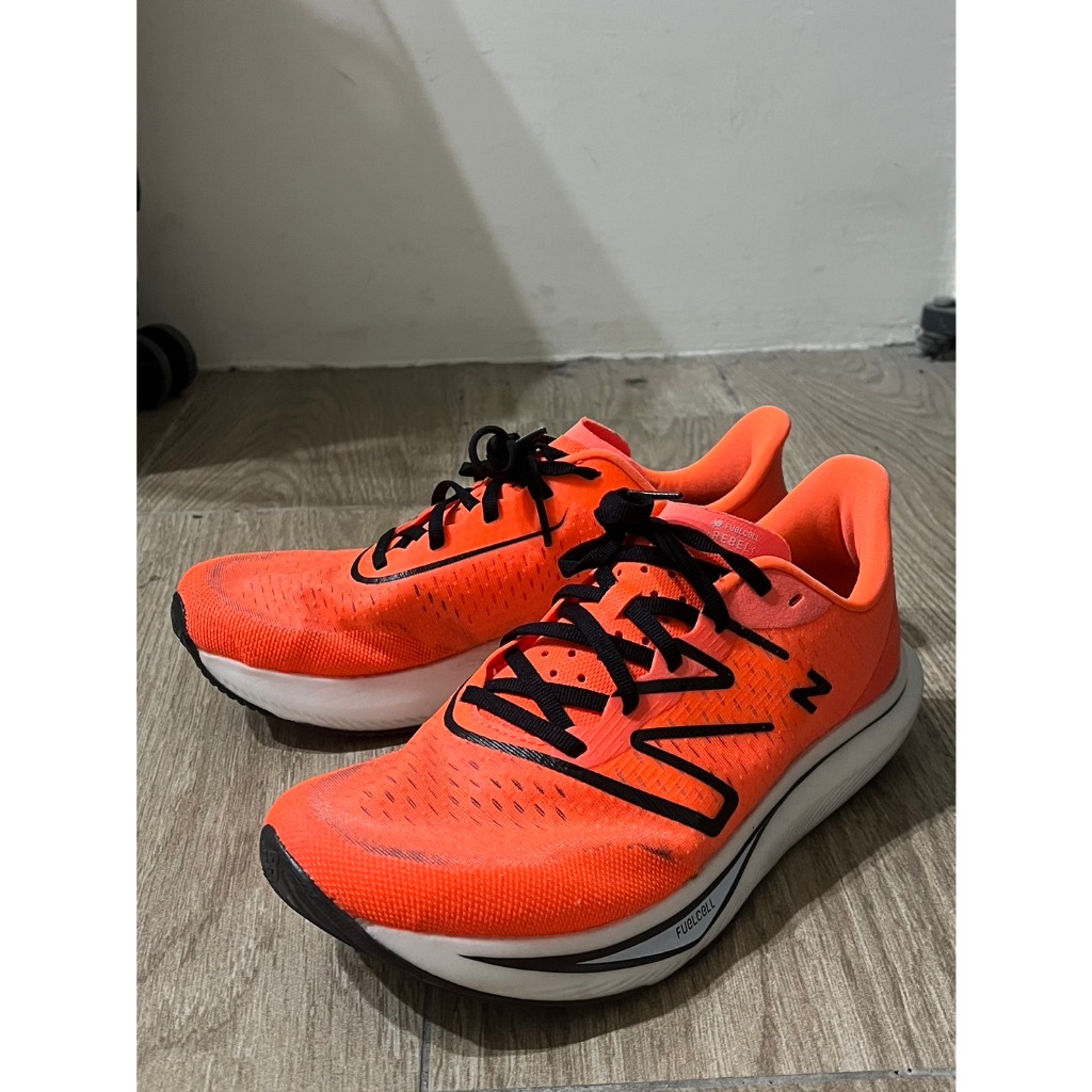 二手 New Balance FuelCell Rebel v3 2E 寬楦 US8 26CM 跑步鞋 慢跑鞋 軟彈