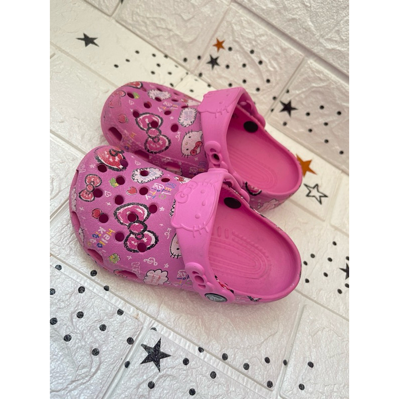 （二手）Crocs童鞋   kitty  crocs透氣拖鞋