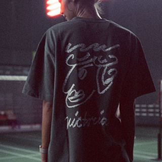 《帥奇滑板店》| VICTORIA CHALK LOGO TEE (WASHED GREY) | 短袖T-Shirt