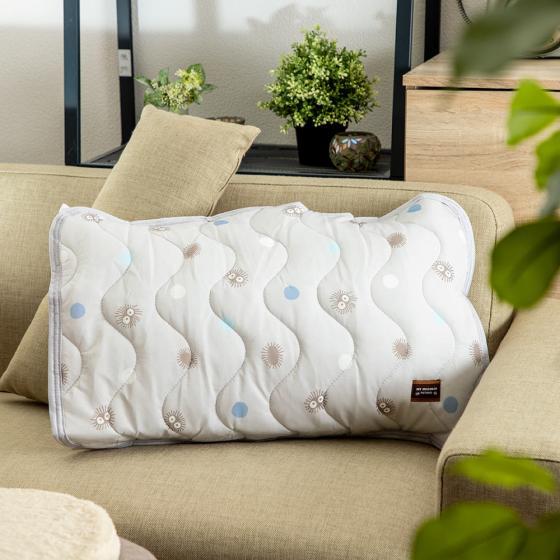 吉卜力 日本正品 舒適 涼冷感 枕頭 防汙套 宮崎駿 龍貓 灰塵精靈藍白點 枕頭套 枕頭涼感套 枕頭專用套