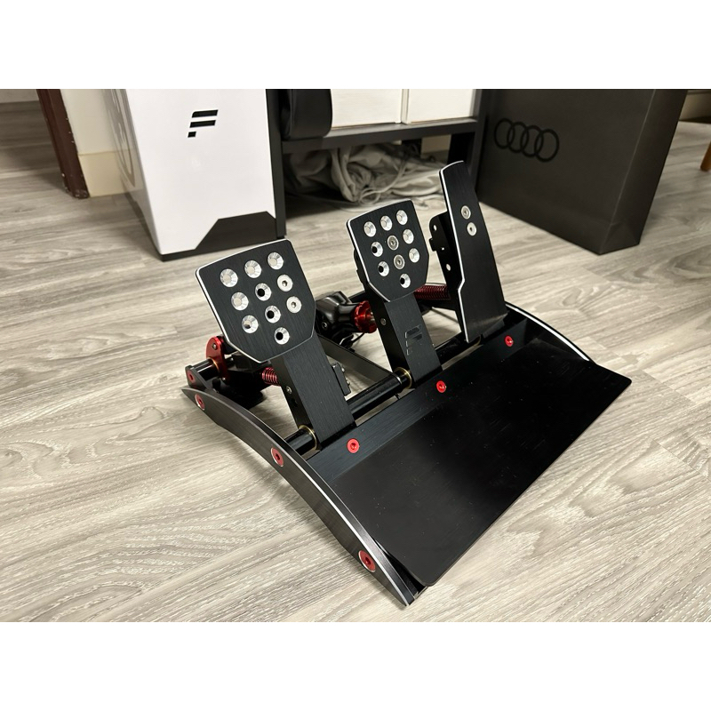 （近全新原箱在）Fanatec Clubsport  Pedals V3（3踏板）